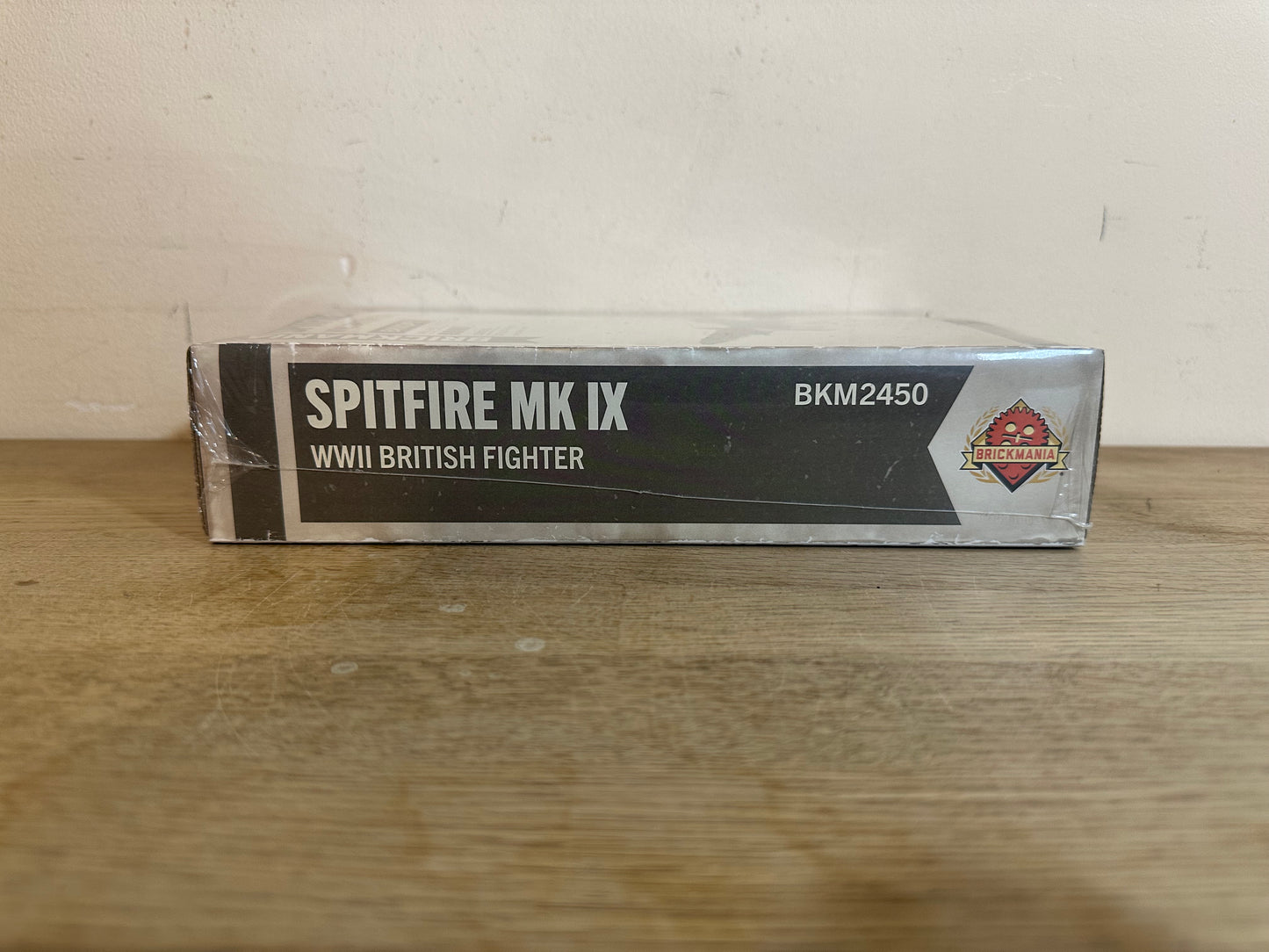 Brickmania Spitfire MK IX WWII British Fighter