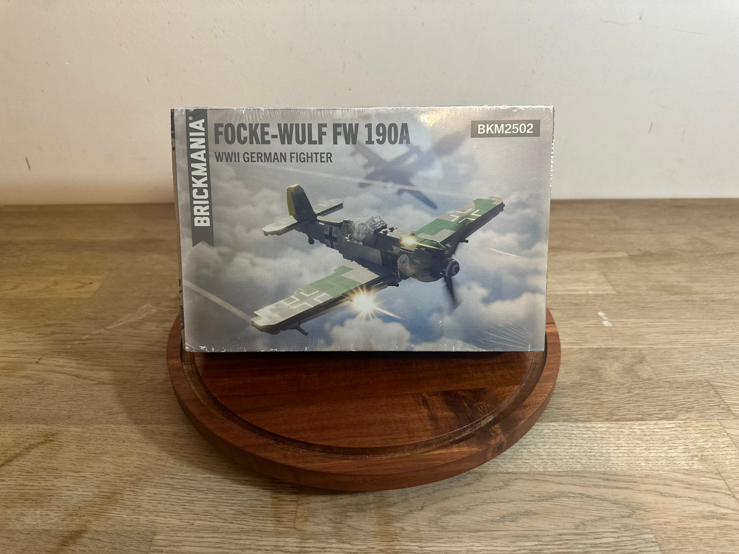 Brickmania Focke-Wulf FW 190A WWII German Fighter