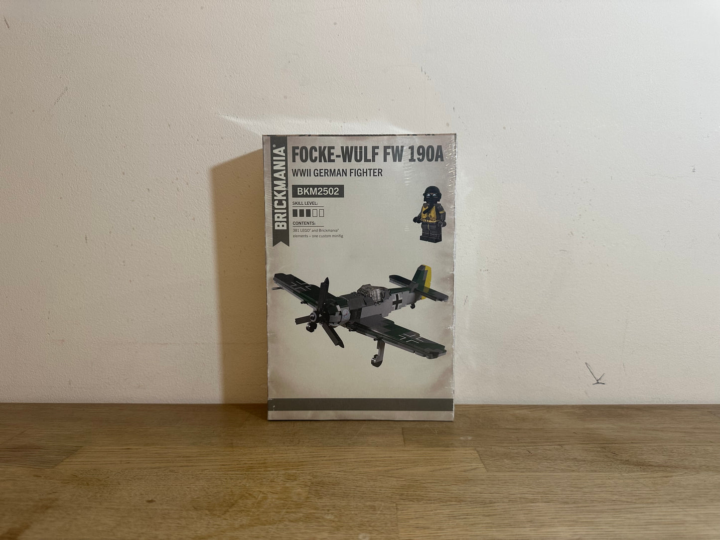 Brickmania Focke-Wulf FW 190A WWII German Fighter