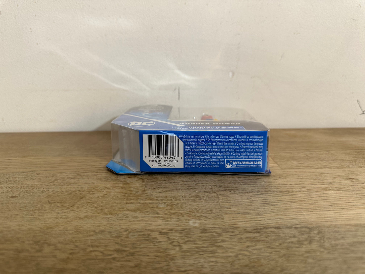 DC Wonder Woman 3 Surprise Accessories Inside!